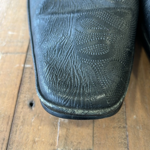 Alexander Hotto Men's Black Leather paisley etch Slip-On Shoes - Picture 4 of 12